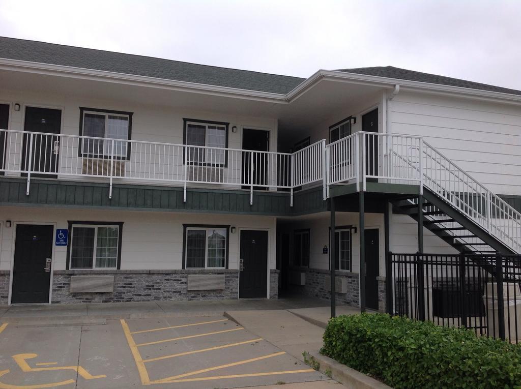 Days Inn By Wyndham Andover Extérieur photo