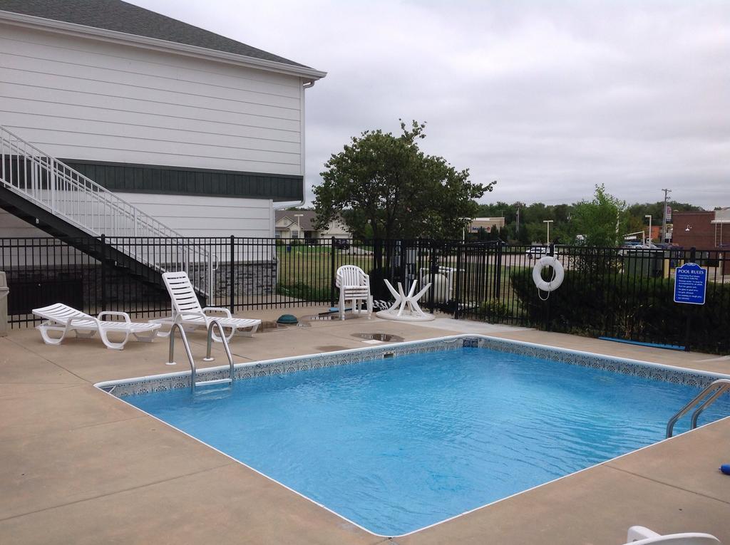 Days Inn By Wyndham Andover Extérieur photo